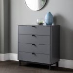 chloe-4-drawer-chest-roomset
